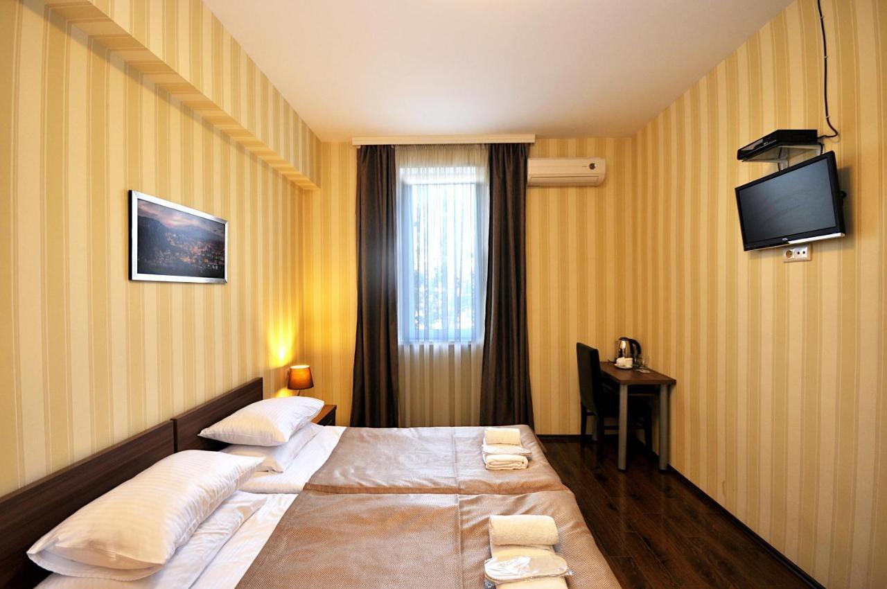 Athletics Hotel Tbilisi Exterior photo